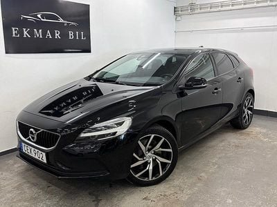 Begagnad Volvo V40 120 HK (88 kW) 2016 Svart Halvkombi
