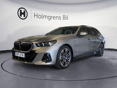 Röd/orange Begagnad 2025 BMW 530e Efficient Dynamics Kombi | 787 300 kr