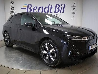 Svart Begagnad 2022 BMW iX Comfort Edition SUV | 479 500 kr (Lite dyr)