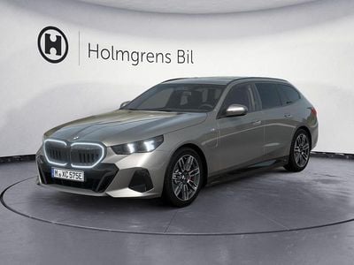 Begagnad BMW 530e Shadowline 2026 Grå Kombi