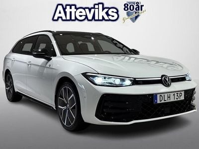 Vit Begagnad 2024 VW Passat Kombi | 499 900 kr