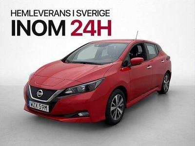 Begagnad Nissan Leaf Acenta 110 kW (150 HK) 2021 Röd Halvkombi