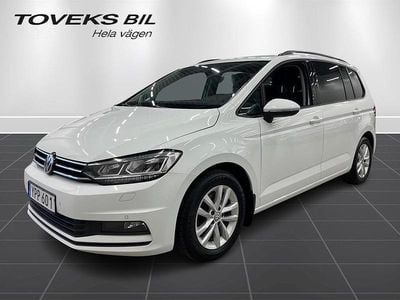 Vit Begagnad 2018 VW Touran Minibuss | 174 900 kr (Bra pris)