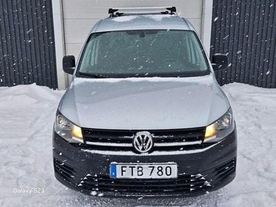 Silver Begagnad 2017 VW Caddy Maxi Minibuss | 109 000 kr (Superpris)