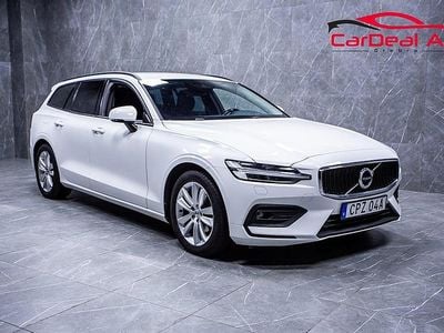 Vit Begagnad 2019 Volvo V60 Momentum Kombi | 179 800 kr (Lite dyr)
