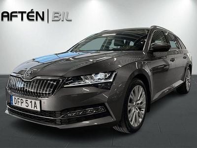 Grå Begagnad 2024 Skoda Superb Business Line Kombi | 389 800 kr (Lite dyr)