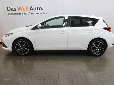 begagnad Toyota Auris 1.2T 116hk/ Backkamera