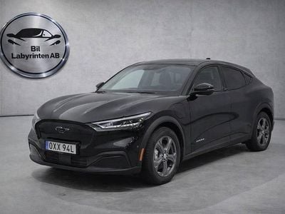 Begagnad Ford Mustang Mach-E 216 kW (294 HK) 2021 Svart SUV