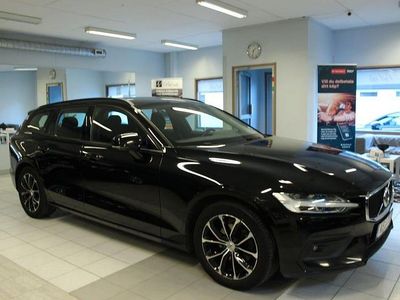 Svart Begagnad 2019 Volvo V60 Momentum Kombi | 269 900 kr (Marknadspris)