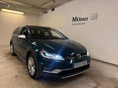 Petrolix green metallic Begagnad 2017 VW Golf Alltrack Kombi | 159 000 kr (Marknadspris)