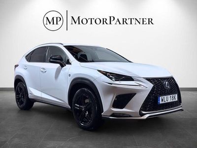 Vit Begagnad 2019 Lexus NX300h Sport Line SUV | 239 900 kr (Marknadspris)