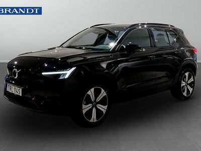 Begagnad Volvo XC40 Core 172 kW (234 HK) 2023 Svart SUV