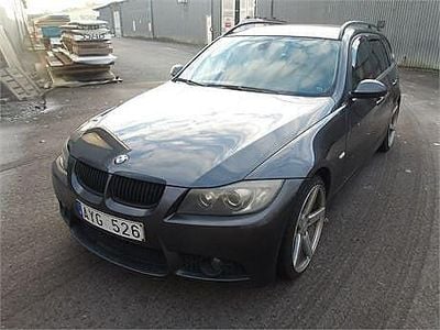 Begagnad BMW 330 Comfort Edition 231 HK (169 kW) 2006 Grå Kombi