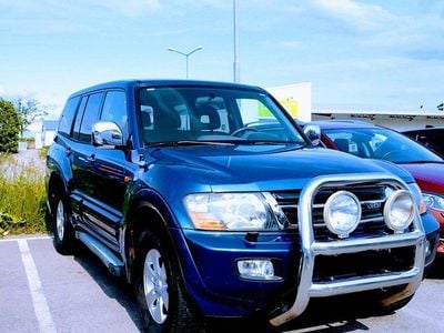 Blå Begagnad 2001 Mitsubishi Pajero SUV | 110 000 kr