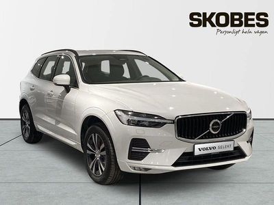 Vit Begagnad 2022 Volvo XC60 Momentum SUV | 359 600 kr (Marknadspris)