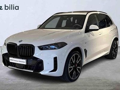 Vit Begagnad 2025 BMW X5 Comfort Edition SUV | 1 079 900 kr (Dyr)