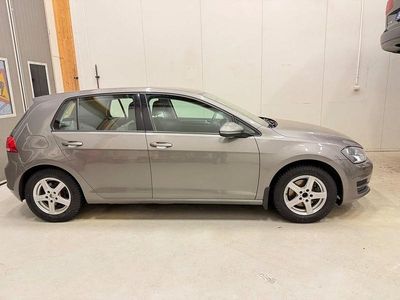 Grå Begagnad 2014 VW Golf VII | 79 000 kr (Lite dyr)