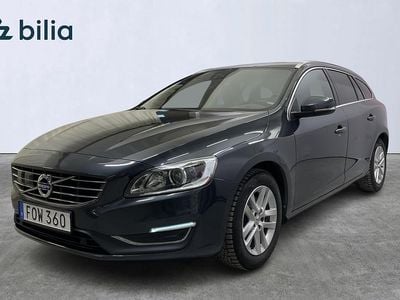 Grå Begagnad 2017 Volvo V60 Summum Kombi | 209 900 kr (Lite dyr)