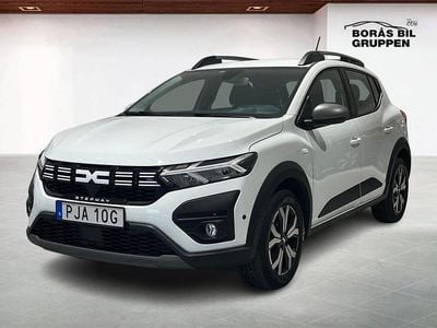 Vit Begagnad 2023 Dacia Sandero Stepway | 139 000 kr (Superpris)