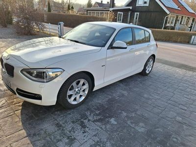 begagnad BMW 116 i 5-dörrars Sport line Euro 6