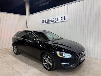 Begagnad Volvo V60 Momentum 181 HK (133 kW) 2014 Svart Kombi