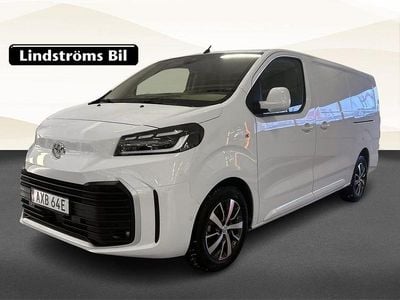 Vit Begagnad 2024 Toyota Proace Minibuss | 479 900 kr