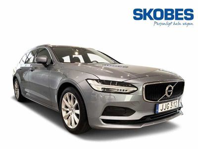 begagnad Volvo V90 D4 Momentum SE Dragkrok, Backkamera, navigation, bränslevärmare VOC, rattvärme 2019, Kombi