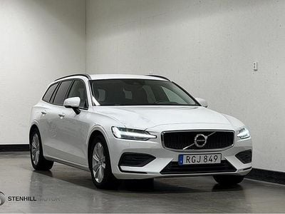 Vit Begagnad 2018 Volvo V60 Momentum Kombi | 209 900 kr (Marknadspris)