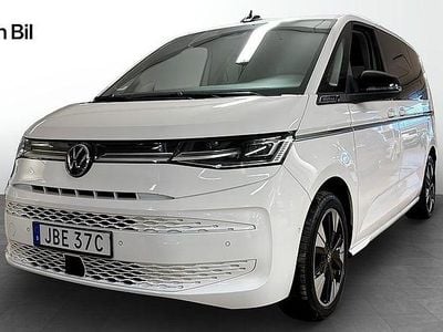 Vit Begagnad 2025 VW Multivan Style Van | 809 900 kr