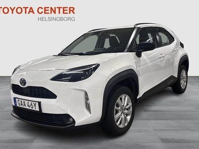 Vit Begagnad 2023 Toyota Yaris Hybrid Active | 269 900 kr (Marknadspris)