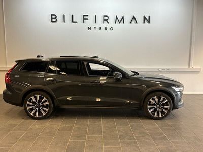 begagnad Volvo V60 CC D4 AWD Momentum VOC|VÄRMARE|DRAG 2020, Kombi