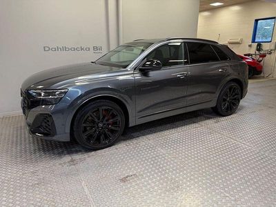 Grå Begagnad 2024 Audi Q8 S-Line SUV | 1 050 000 kr