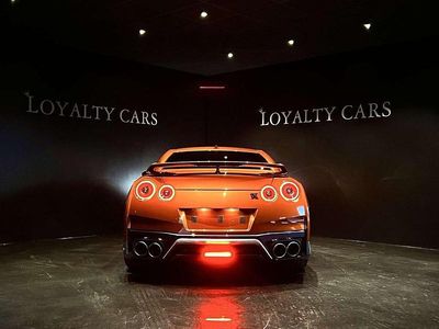 Röd Begagnad 1993 Mercedes 190 Sedan | 89 000 kr