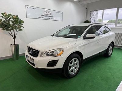 Vit Begagnad 2012 Volvo XC60 Momentum SUV | 99 500 kr (Marknadspris)