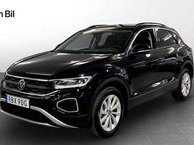 Svart Begagnad 2025 VW T-Roc SUV | 309 900 kr (Marknadspris)