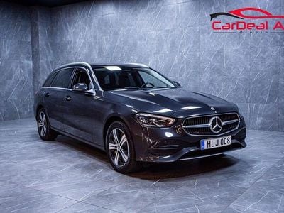 Grå Begagnad 2023 Mercedes C300 Avantgarde Kombi | 319 800 kr
