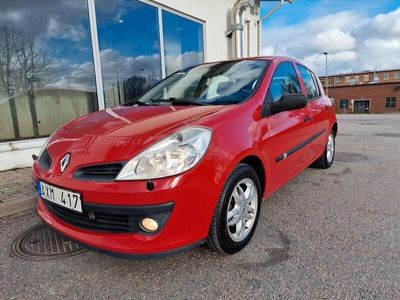 begagnad Renault Clio R.S. 5-dörra Halvkombi 1.2 Euro 4