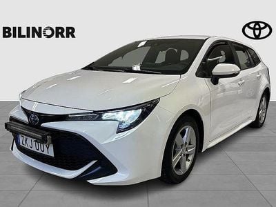 Begagnad Toyota Corolla Life 124 HK (91 kW) 2022 Vit Kombi
