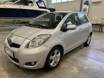 begagnad Toyota Yaris 5-dörrar 1.0 VVT-i Euro 4 Ny Besiktad,Ny Servic