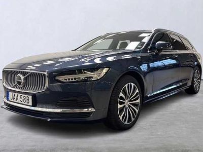 Mörkblå Begagnad 2022 Volvo V90 Core Kombi | 349 000 kr (Bra pris)