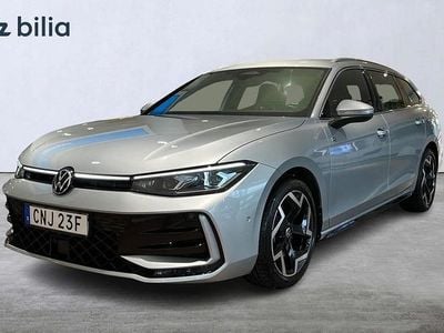 Silver Begagnad 2024 VW Passat R-line Kombi | 429 900 kr (Marknadspris)