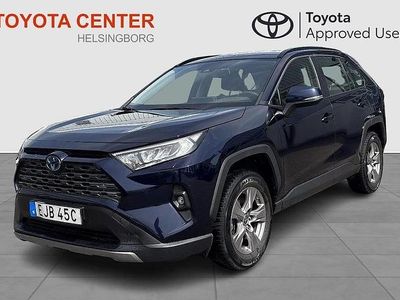 Mörkblå Begagnad 2022 Toyota RAV4 Hybrid Active SUV | 359 900 kr (Lite dyr)