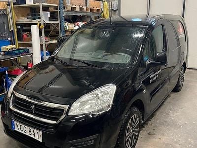 Begagnad 2016 Peugeot Partner Minibuss | 65 900 kr (Marknadspris)