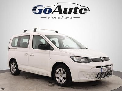 Vit Begagnad 2022 VW Caddy Life Minibuss | 309 500 kr (Dyr)