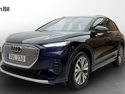 Svart Begagnad 2023 Audi Q4 e-tron Advanced Plus SUV | 439 000 kr (Marknadspris)