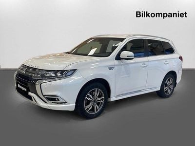 Begagnad Mitsubishi Outlander 224 HK (164 kW) 2020 Vit SUV