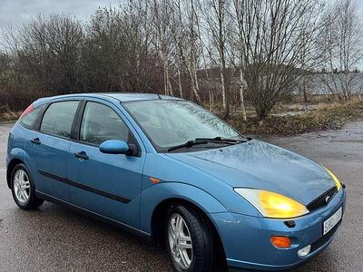 Begagnad 2002 Ford Focus Halvkombi | 19 500 kr (Marknadspris)