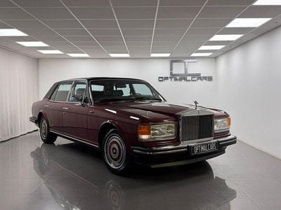 Mörkröd Begagnad 1988 Rolls Royce Silver Spur Sedan | 379 900 kr