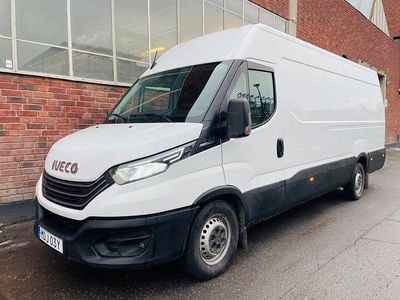 Vit Begagnad 2023 Iveco Daily Van | 386 250 kr (Superpris)