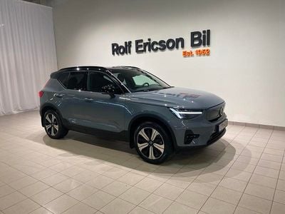 Grå Begagnad 2023 Volvo XC40 SUV | 399 500 kr (Bra pris)